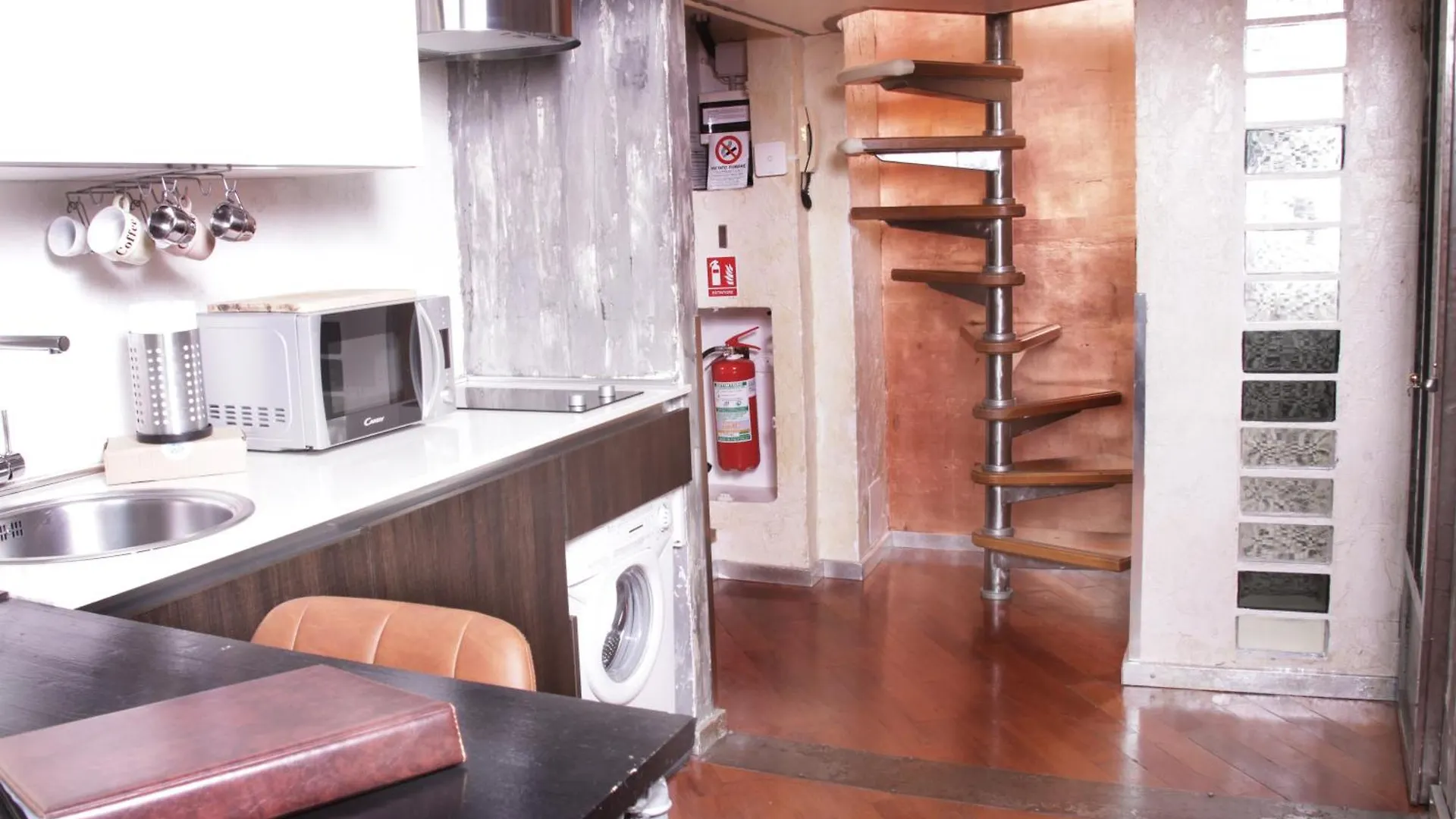 Nik Milan Stay - Loft Design Moscova Brera Center 0*,  Италия
